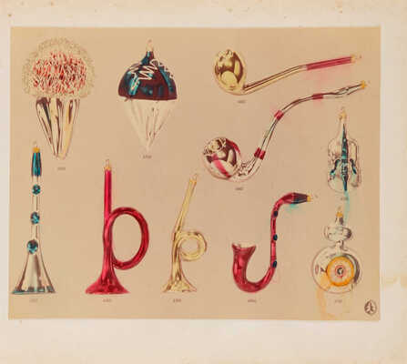 Альбом фотографий с изображениями елочных игрушек [1956]. 